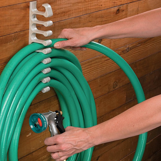 Suporte p/ Mangueiras e Vassouras Multi-uso + Parafusos e Buchas em Oferta na Shopee