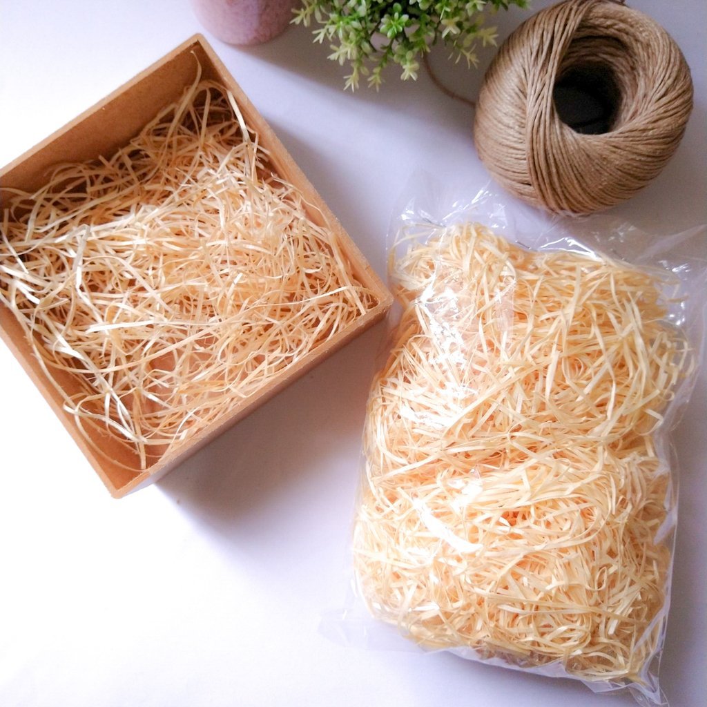50g Pacote palha natural de madeira, decoração, Proteção, Enfeite, Cesta de presente, Páscoa, Lembrancinha