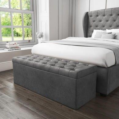 Puff Baú pé de cama 90 cm no Sued Capitone (porta objetos e brinquedos)
