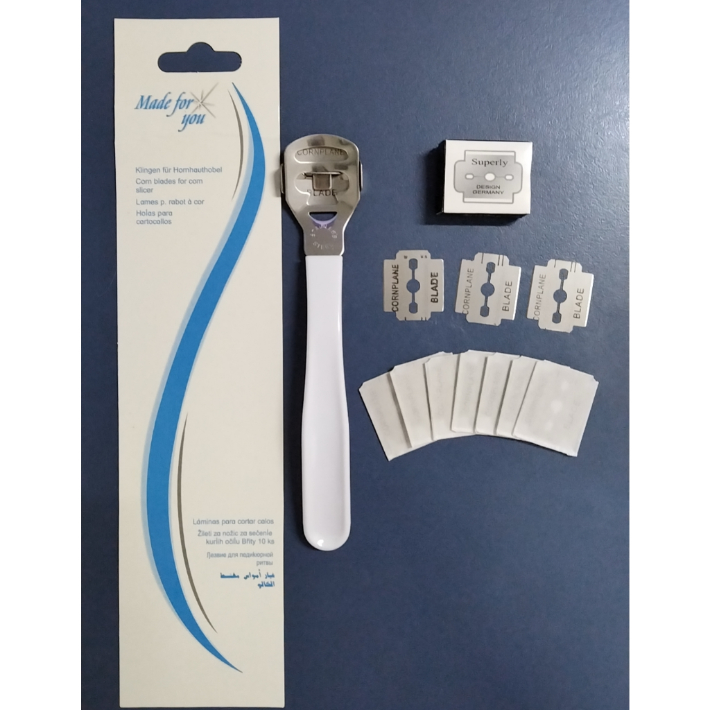 Kit Removedor de calos manual e caixa com 3 lâminas / Cor aleatória