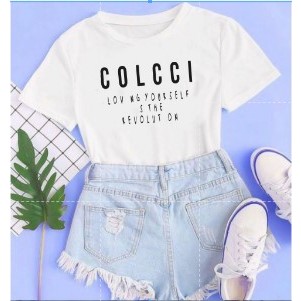 t-shirts estampas variadas marcas feminina com pequenos defeitos de fabrica (LEIA A DESCRIÇÃO)