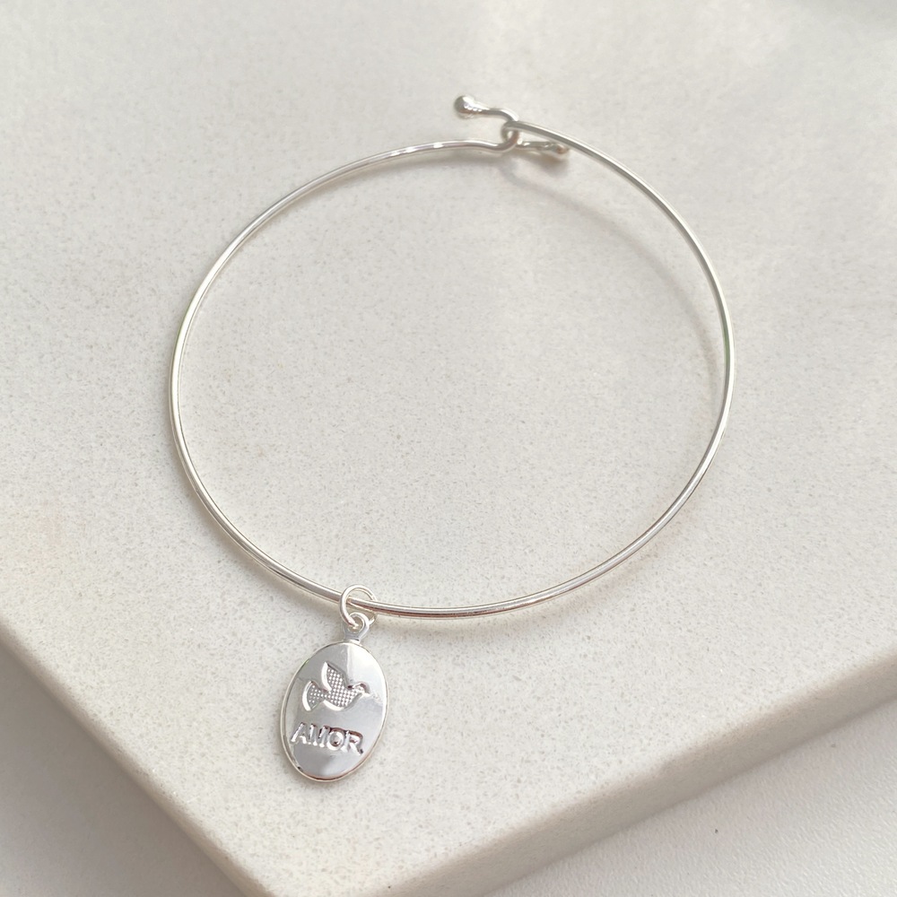 Pulseira bracelete aro rígido pingentes de medalha Pai Nosso e desenho de Pomba escrito "Paz" ou "Amor"  folheada