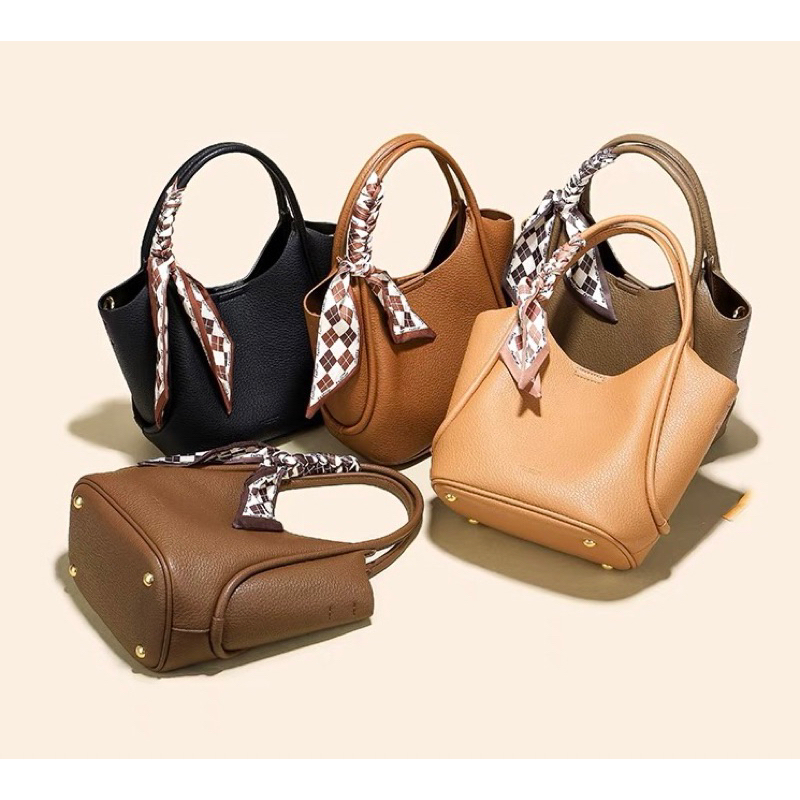 Bolsa Feminina De Mão Com Lenço + Bolsinha Básico Transversal Lançamento Kit 2 Bolsas em Oferta na Shopee