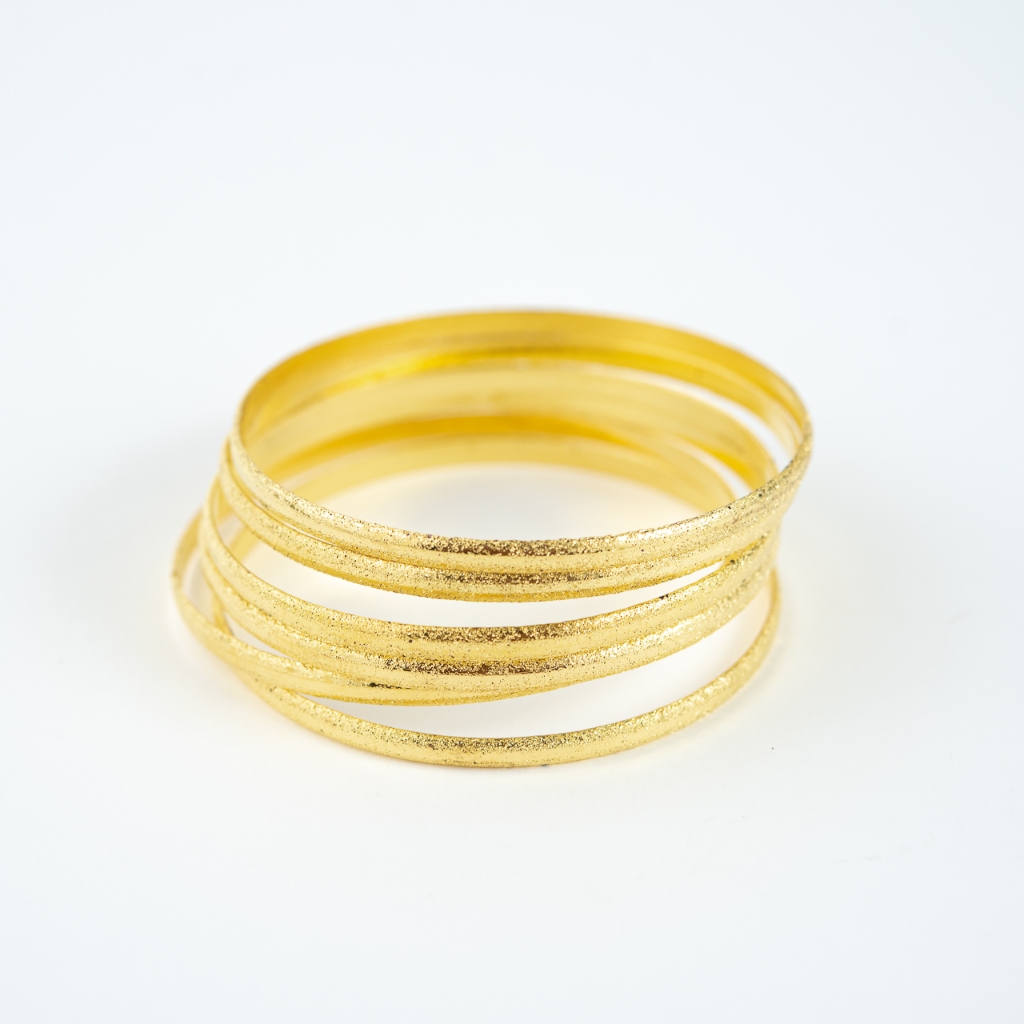 Pulseira Cigana Lisa 7 cm com 6 Argolas Douradas em Oferta na Shopee