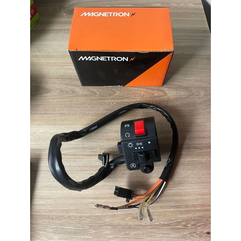 Punho Chave Luz Partida Suzuki Intruder 2006 2007 2008 2009 2010 Yes Até 2007 11 Fios - Magnetron - Lado Direito