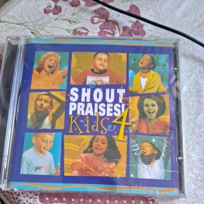 CD álbum é Shout Praises! Kids 4: Ultimate Worship Hits, lançado pela Integrity Music