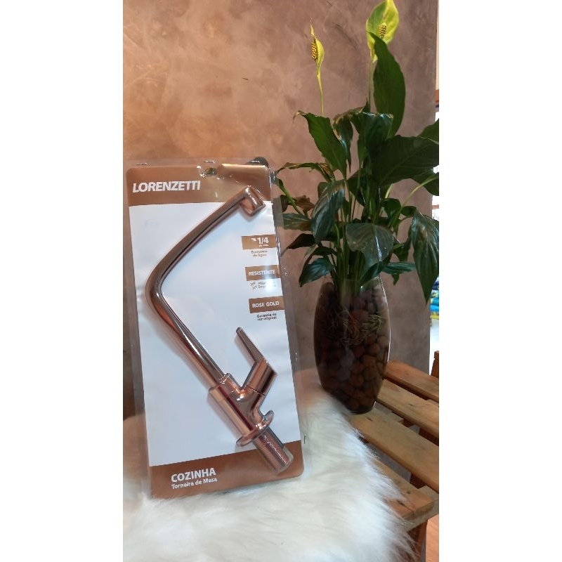 Torneira de Mesa Lorenzeti Rose Gold.