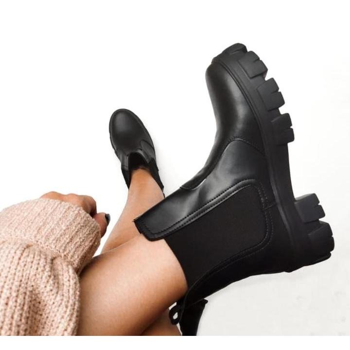 Coturno Feminino Tratorado Preto Impermeavel Preto