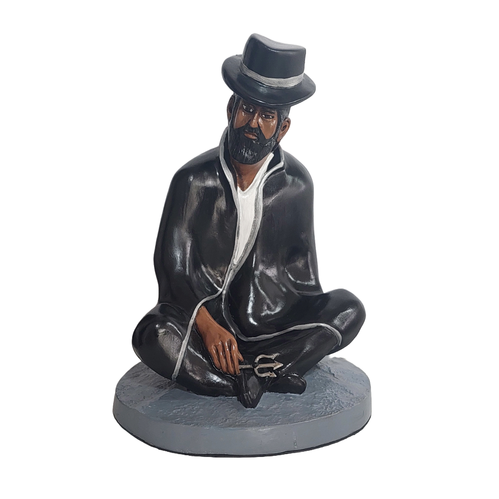 Exu Capa Preta escultura Capa Preta Sentado com Tridente Luxo