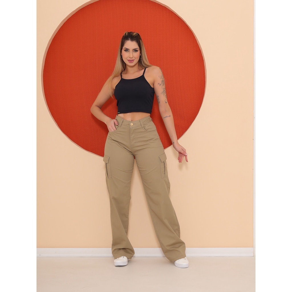 Calça Wide Leg Cargo Feminina