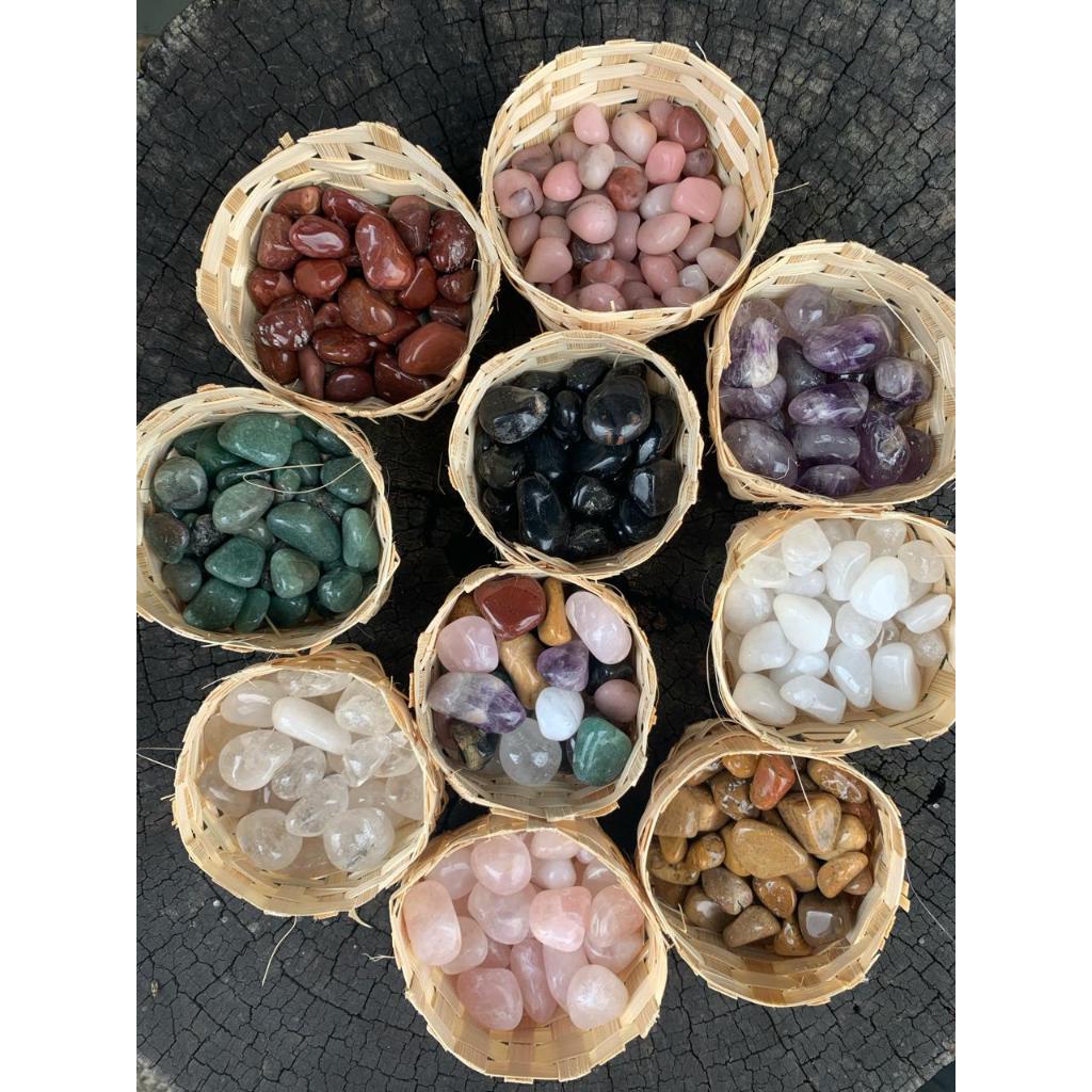 Mini Cesto Pedrinhas Roladas (2cm): Ametista, Quartzo Rosa - Verde - Leitoso, Jaspe Vermelho - Amarelo, Cristal, Ônix,