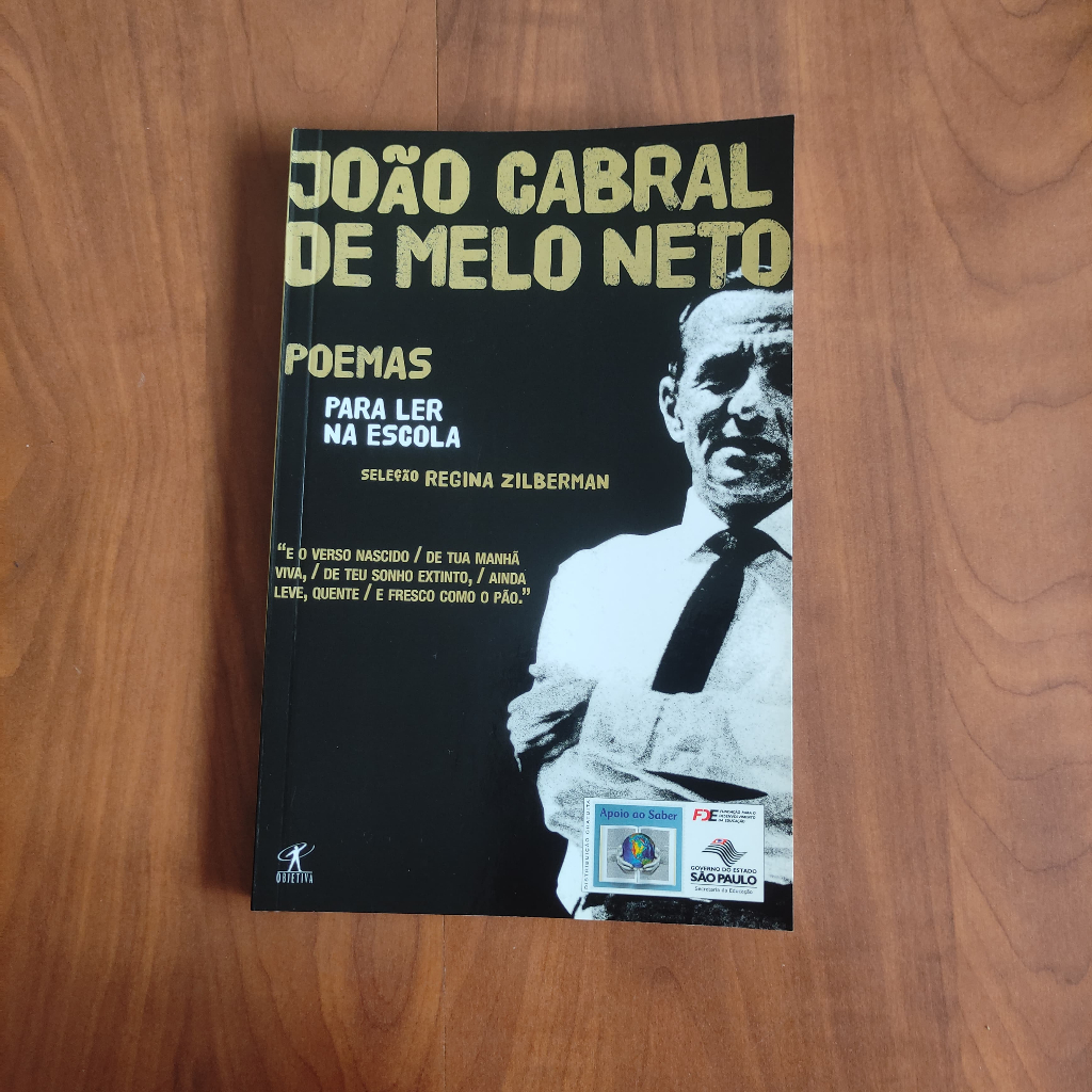 Livro “Poemas para ler na escola” – João Cabral de Melo Neto