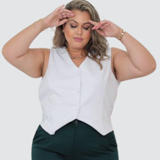 Colete Cropped Feminino de Alfaiataria Plus Size