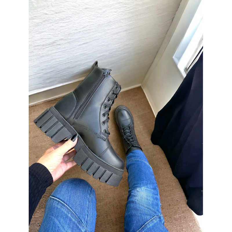 Bota Coturno Tratorado Alliah - Zíper Lateral - Plataforma Leve, Macia e Antiderrapante - Envio Imediato da Fábrica