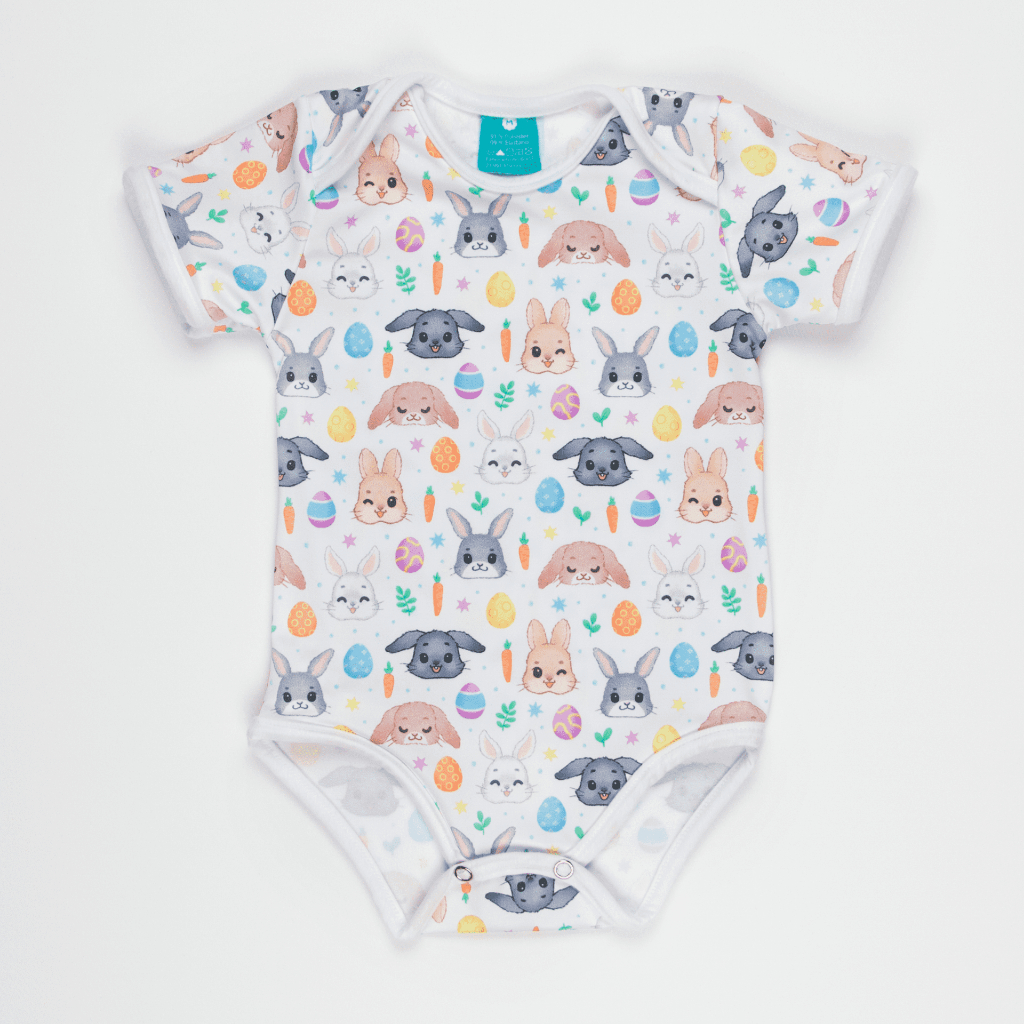 Body Bebê Manga Longa Unissex Coelhinhos MiniBoo Proteção Solar 50+