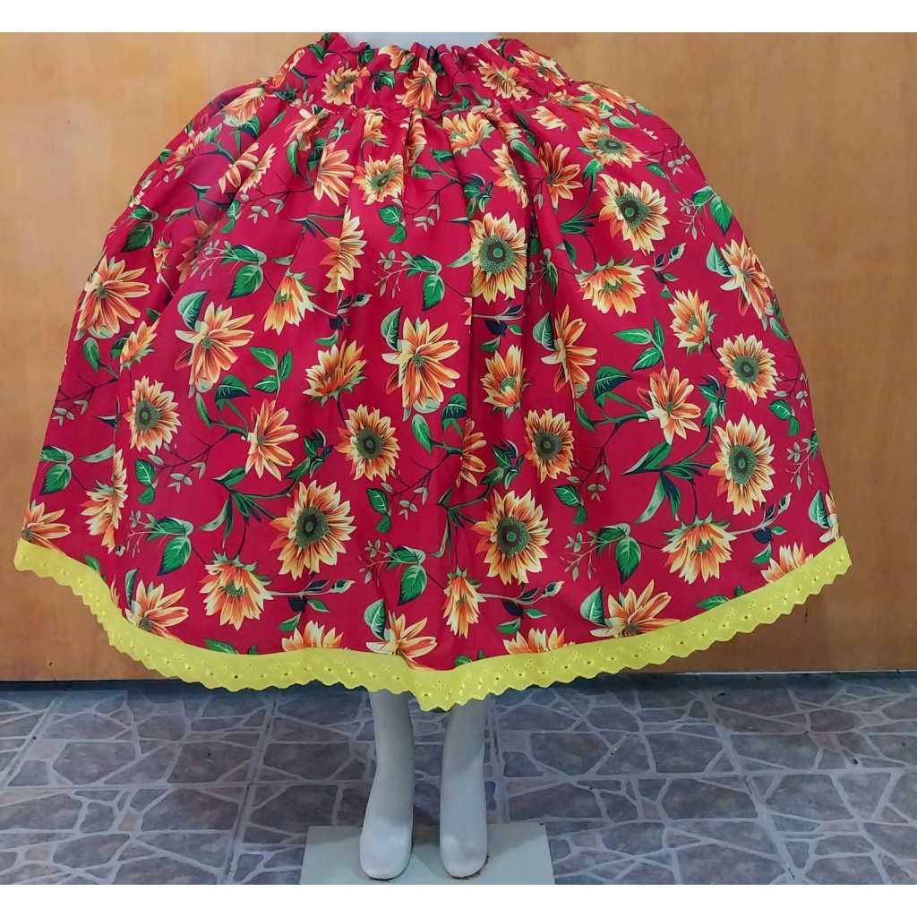 SAIA DE OXFORD ESTAMPADO VERMELHO COM GIRASSOL E BORDADO INGLÊS- UMBANDA E CANDOMBLÉ