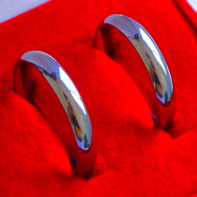 Par de Alianças de Namoro e Compromisso Prata Abaulada Anatômica 4mm Envio Rápido