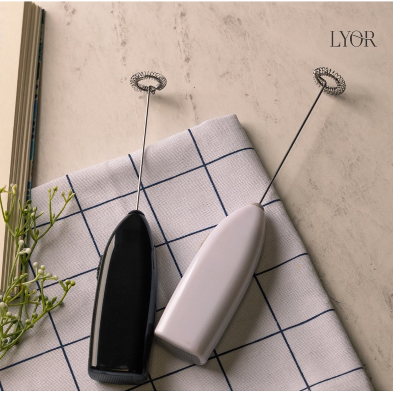 Mini Mixer Elétrico de Inox e Plástico Preto - Lyor