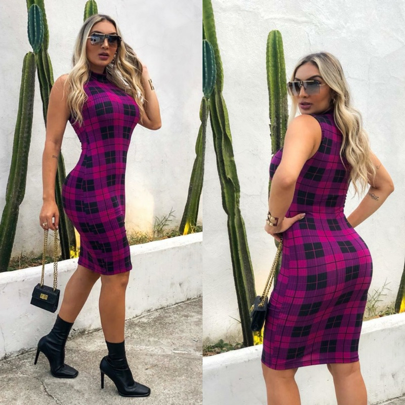 Vestido Midi Gola Alta Tubinho Estampa Xadrez Tecido Canelado