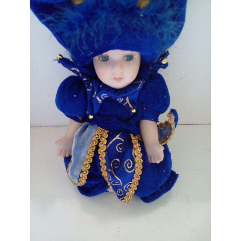 Adorável Boneca De Porcelana Antiga Azul