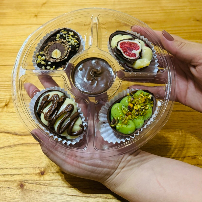 KIT 10~50 EMBALAGENS 4 MINI OVO DE PÁSCOA 50g PETISQUEIRA G540 PÁSCOA 2024// em Oferta na Shopee