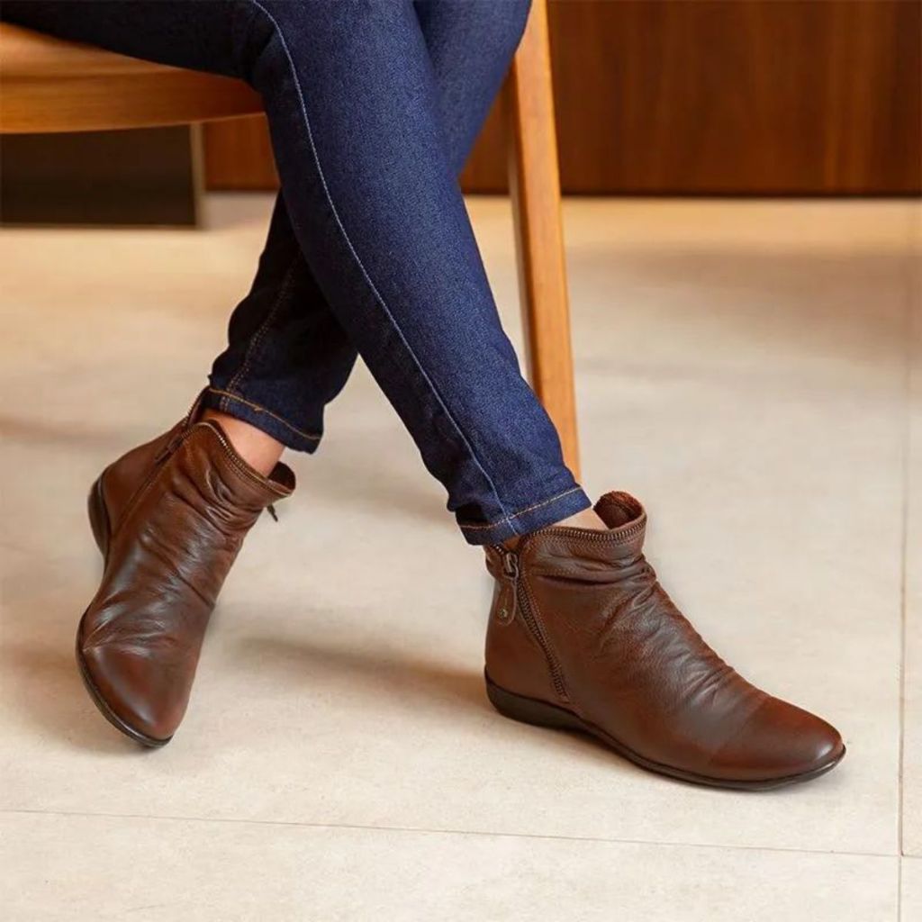 Bota Feminina Perlatto Coturno Cano Baixo Couro Legítimo