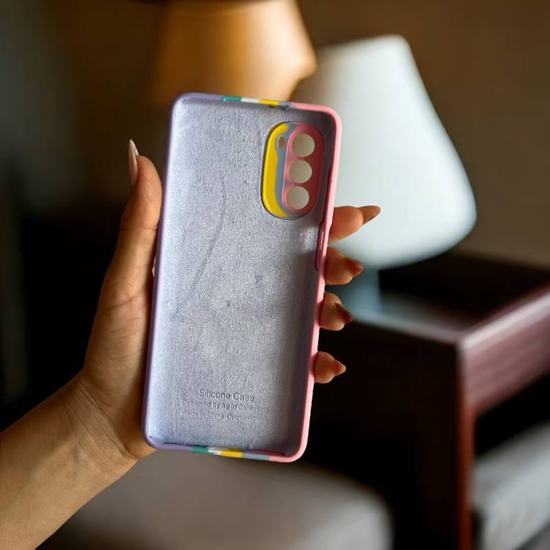 Capa Capinha Arco iris silicone Câmera Aveludada Fechada para Samsung A10 S21 FE J6 2018 A32 4G J8 2018 S20 FE S20 LITE A03S A02S S10 A02 A03 CORE A03 A20S A13 A20 A30 A22 4G M32 A32 4G J8 J4 A31 A30S A50 A50S A21S J5 A20 A30 J5 PRIME J7 PRIME J7 J7 NE0