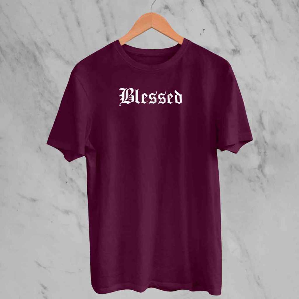 Camiseta Feminina Blessed Oversized Minimalista Tecido Macio Confortável Instagram Blogueira Manga Cur