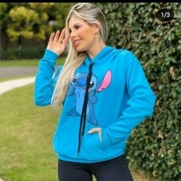 blusa moletom franelado lilo stitch com touca e bolso cangurú