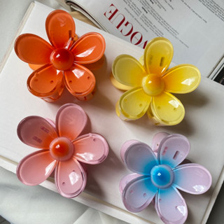 Presilha flor verão grande piranha de cabelo Vanessa bbb