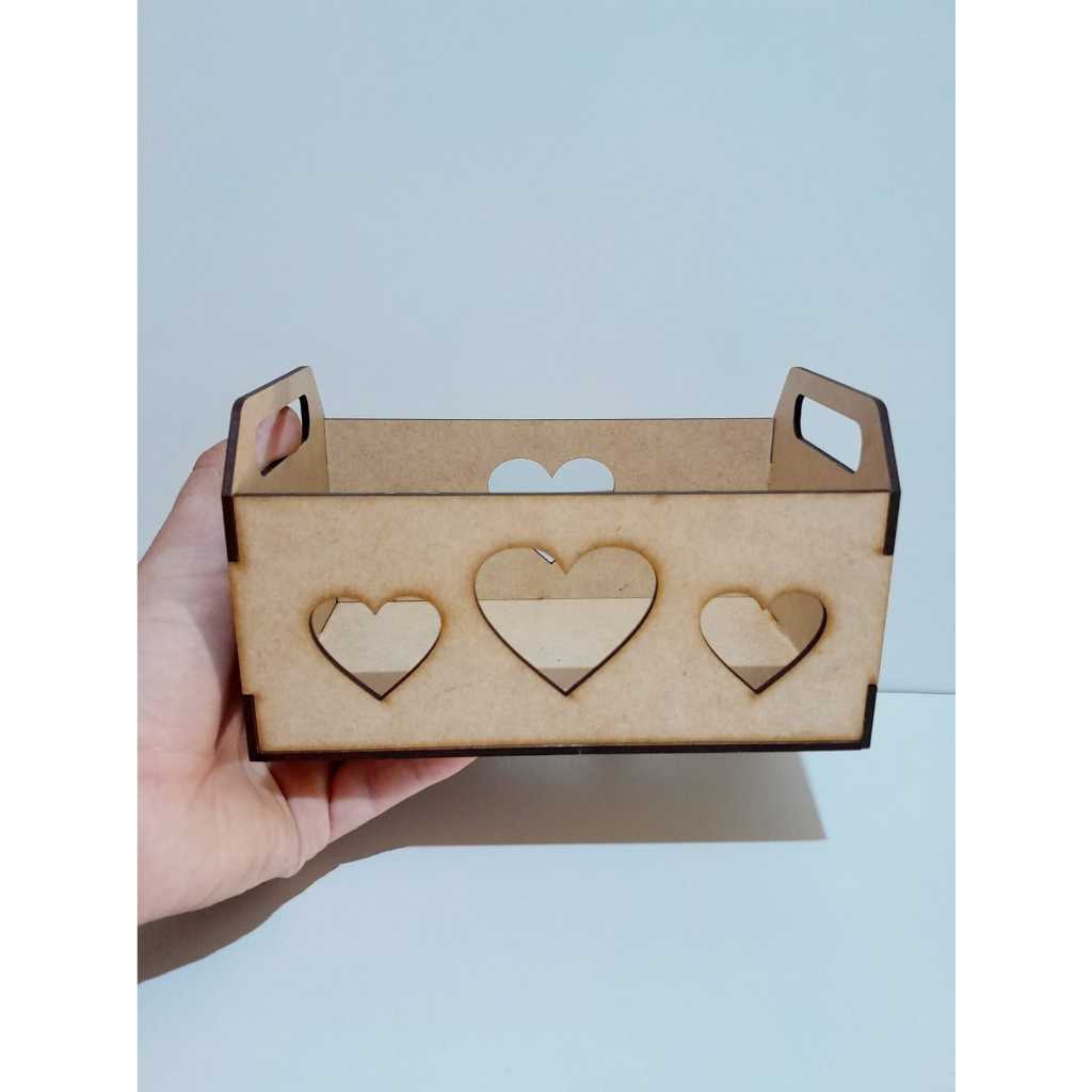 Kit 5 Caixotinhos 18x12x10 Modelo Coração Vazado - Feliz Dia das Mâes - Dia dos Namorados - Eu Te Amo - Pascoa - mini caixote Cestinha Cesta caixas de feira MDF - Presentes Datas Especiais Lembrancinha