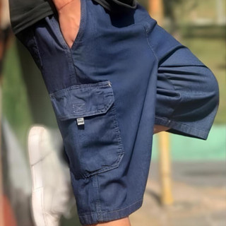 Bermuda Cargo Larga Jeans Clara e Escura Short de Skatista C/ Bolso no Meio Masculino e Feminina
