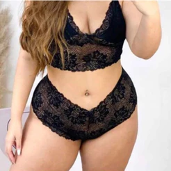 Conjunto Lingerie Plus Size De Renda Espera Marido Cropped e Calcinha Shorts Sexy