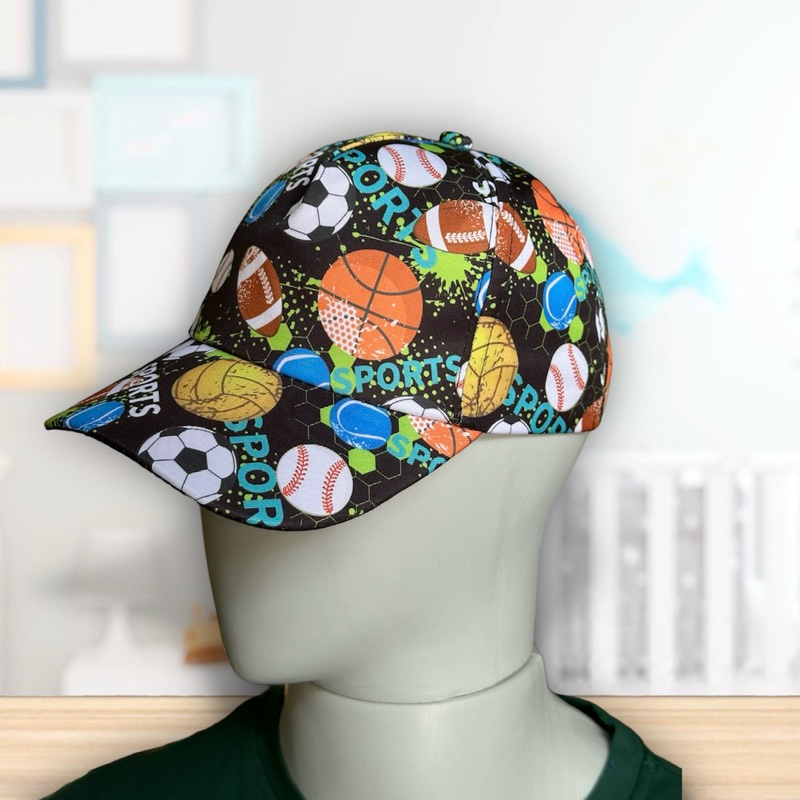 Boné infantil estampa futebol basquete