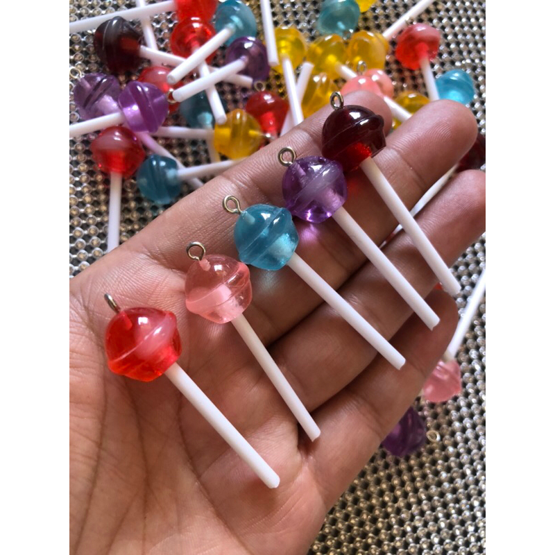 Pingente pirulito 15mm em resina -5unid em Oferta na Shopee