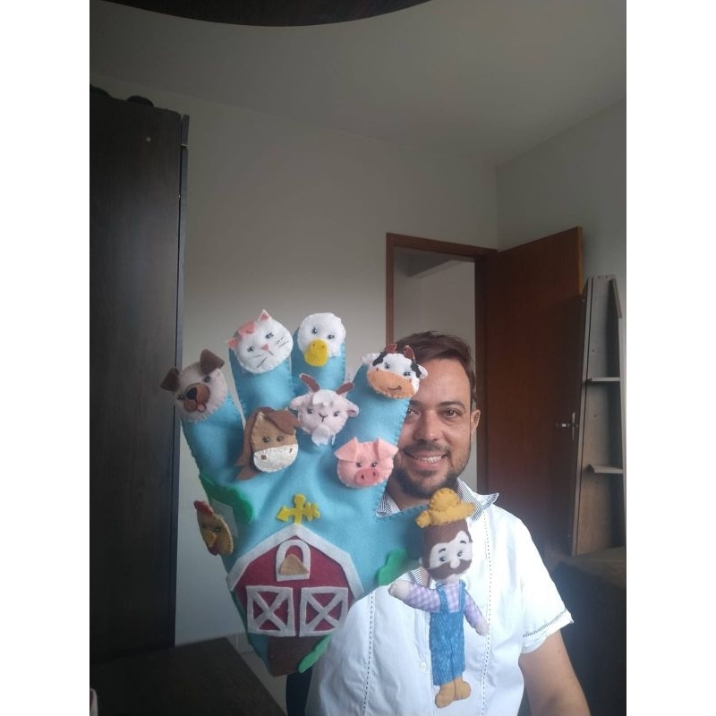 Luva Pedagógica Seu Lobato em Oferta na Shopee