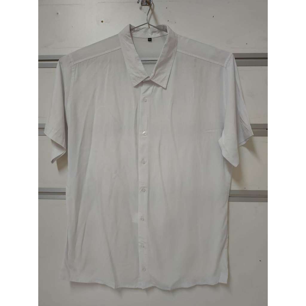 Camisa Masculina Plus Size em Sólido com Várias Cores Disponíveis - Estilo Clássico e Confortável‌ em Oferta na Shopee