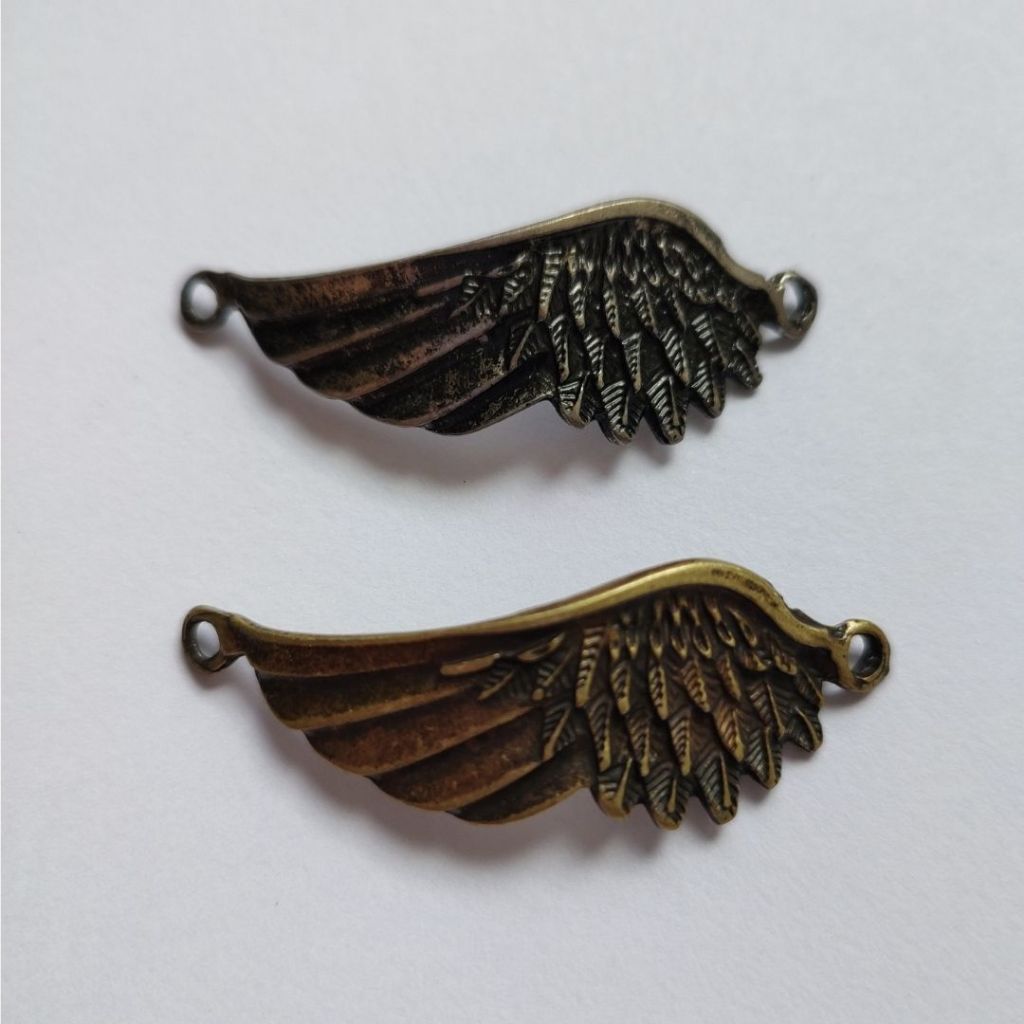 Pingente asa anjo em metal ouro velho para colares, chaveiros, artesanatos, decorações, confecções