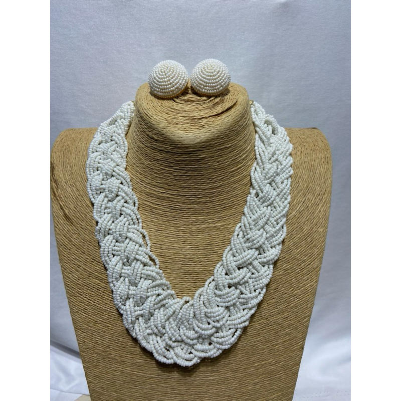 Colares  E Brincos Miçangas e Resina em Oferta na Shopee