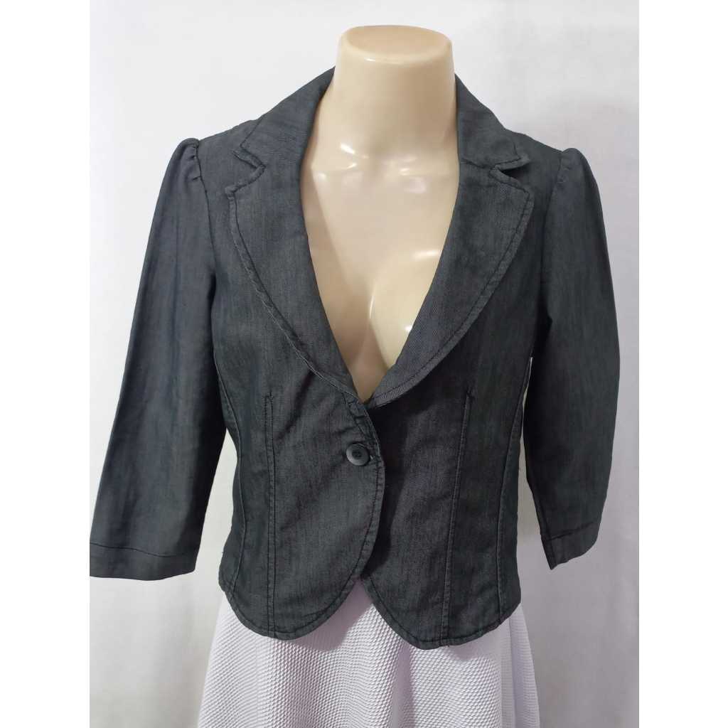 BS 327 - Blusa casaco blazer curto feminino jeans preto, algodão, poliéster e elastano, tamanho M