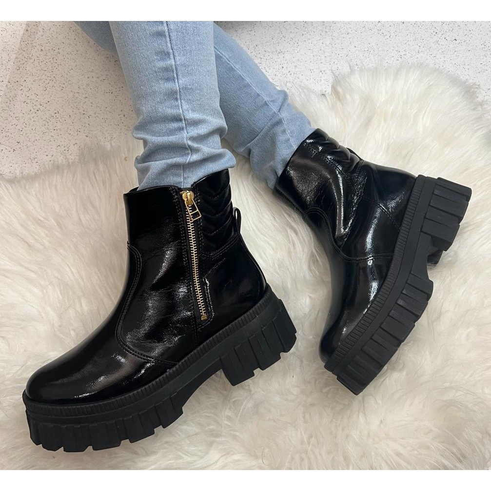 Bota Ramarim Cuturno Verniz Salto Tratorado Zíper Dourado Feminina - Preta - 23-64103 - Camarim 18