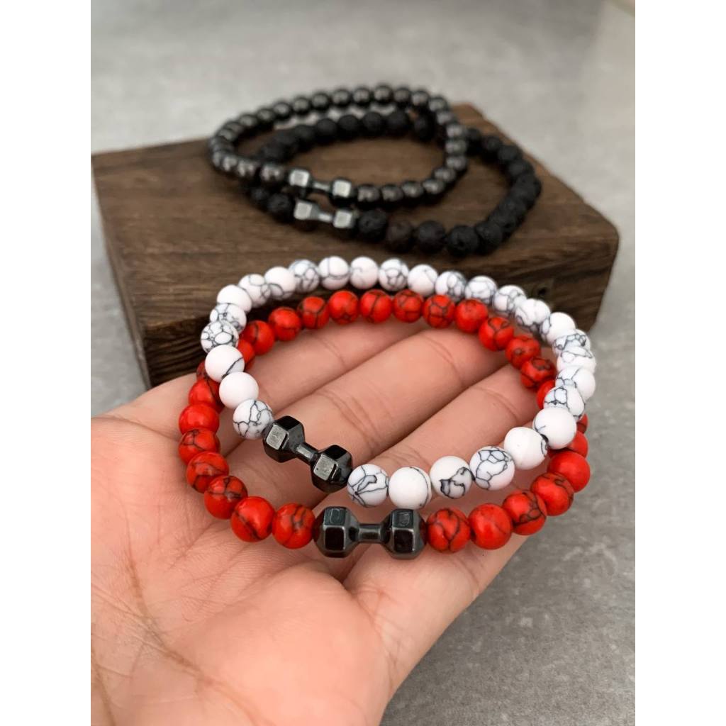 Pulseira Fit Pingente Halter Hematita Unissex Pedra Natural Vulcanica Bracelete Elástico Ajustável fitness academia em Oferta na Shopee