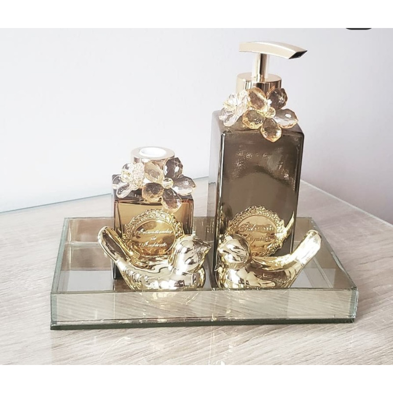 Bandejas decoração para casa e festas bandeja de plástico branca com detalhes dourado alto relevo.