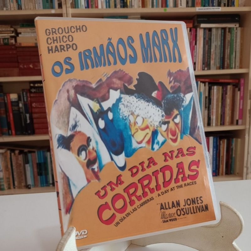 DVD Os Irmãos Marx - Um dia nas corridas