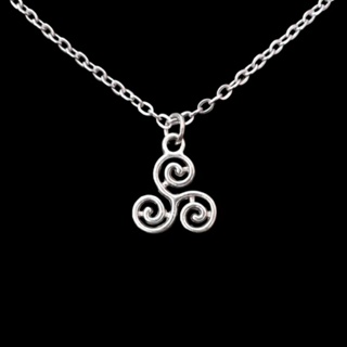 Colar Triskle celta, deuses, deusa, witch, witchcraft, bruxa, esoterismo, símbolo, simbolismo em Oferta na Shopee