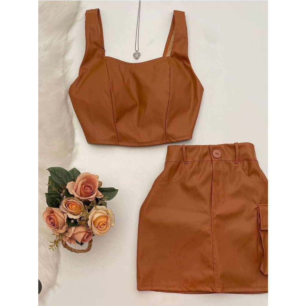 Conjunto feminino cropped + saia cargo