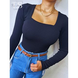 Body feminino canelado manga longa decote