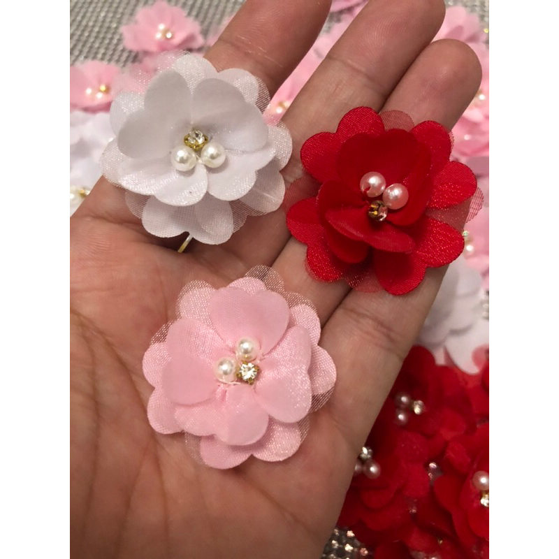 Aplique flor bordada cetim com organza 35mm-4unid em Oferta na Shopee