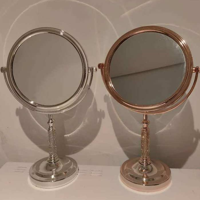 Espelho de mesa dupla face para maquiagem aumento 5x em uma das faces Moldura e base em material plástico