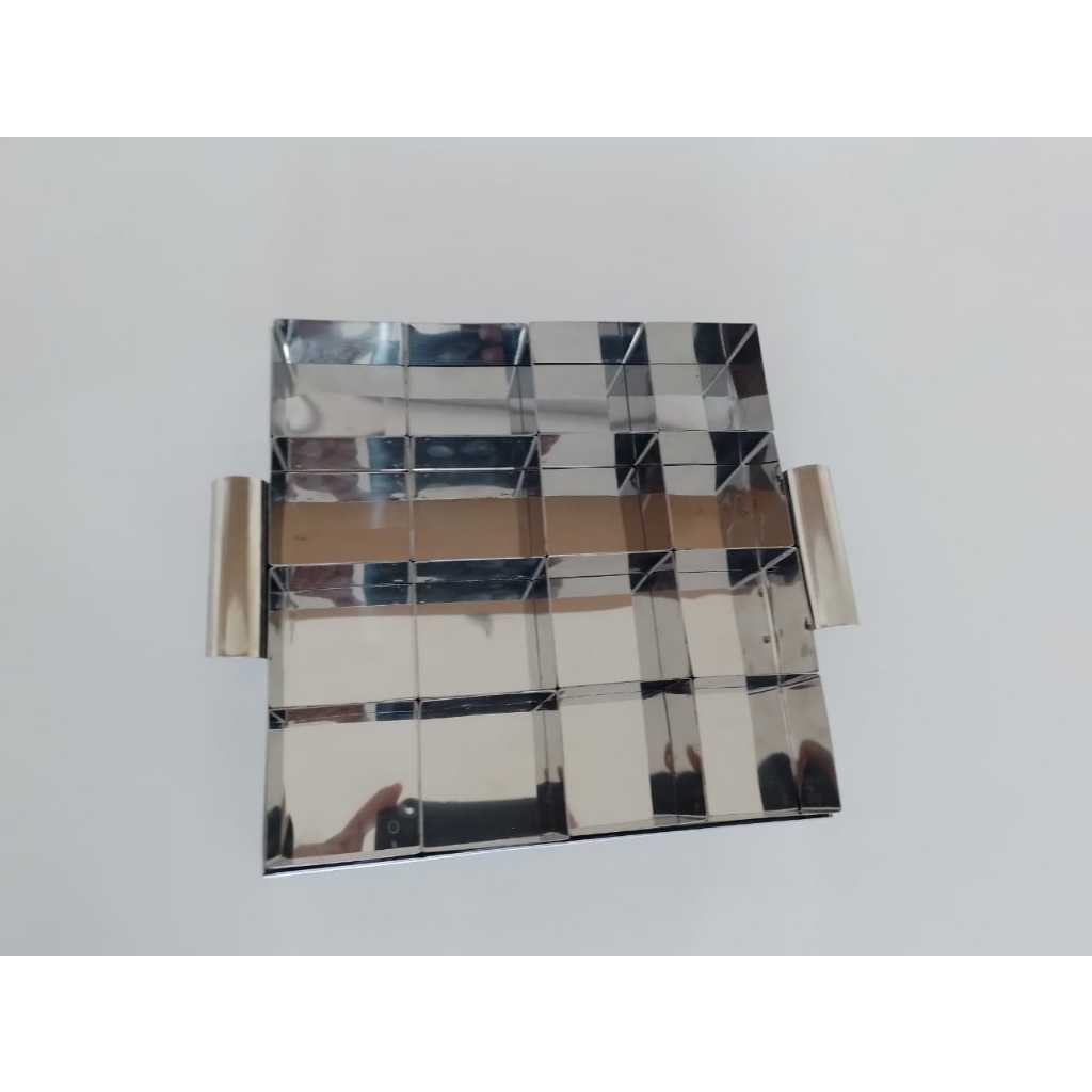 Forma Para Pão De Mel Quadrado De 7 Cm Com 16 Cavidades em Oferta na Shopee